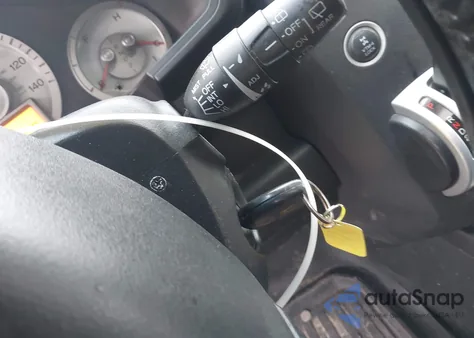 2009 Honda Pilot Touring z USA, uszkodzony, nr VIN 5FNYF489X9B027958